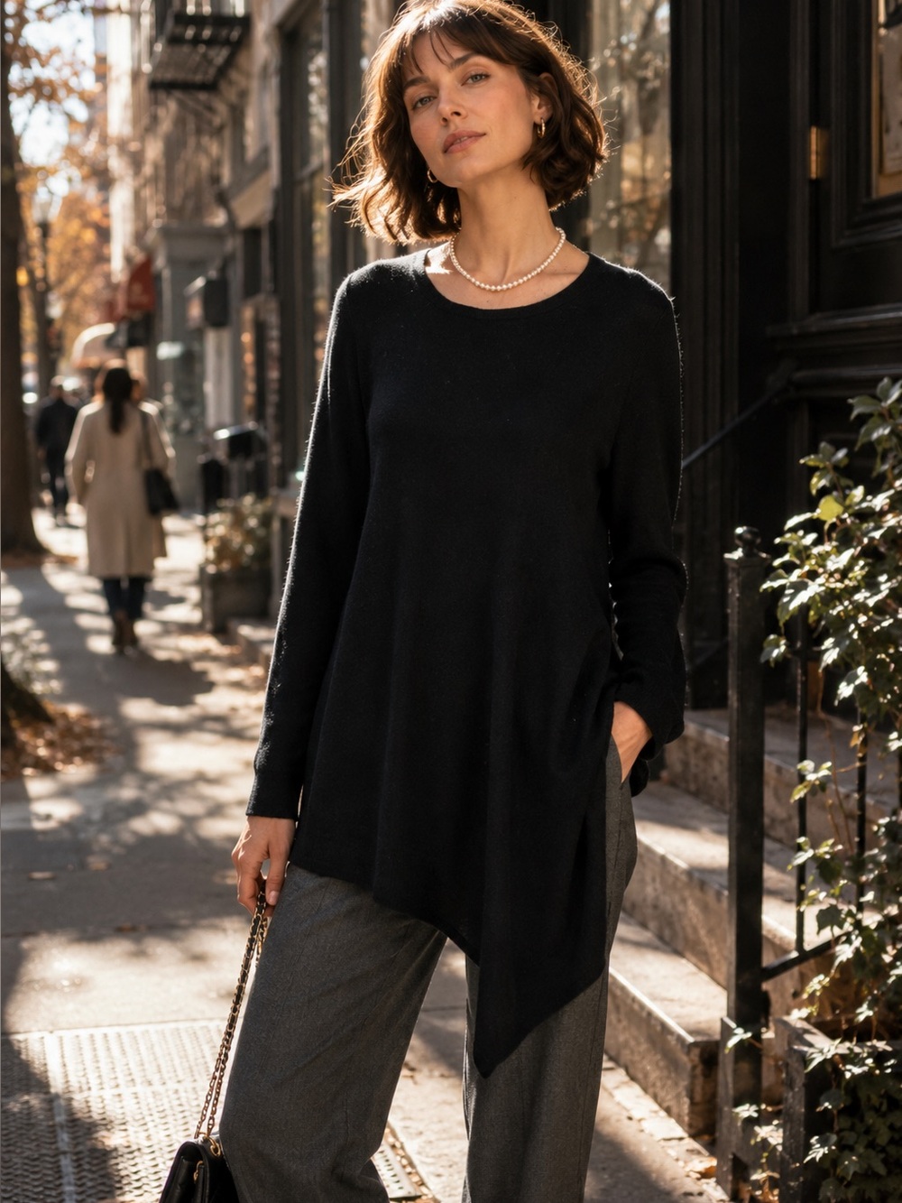 HADLEY & JAMES Quiet Luxury Crew Neck Asymmetric Black Cashmere Sweater, M